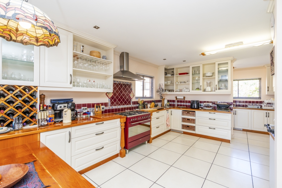 4 Bedroom Property for Sale in Myburgh Park Western Cape